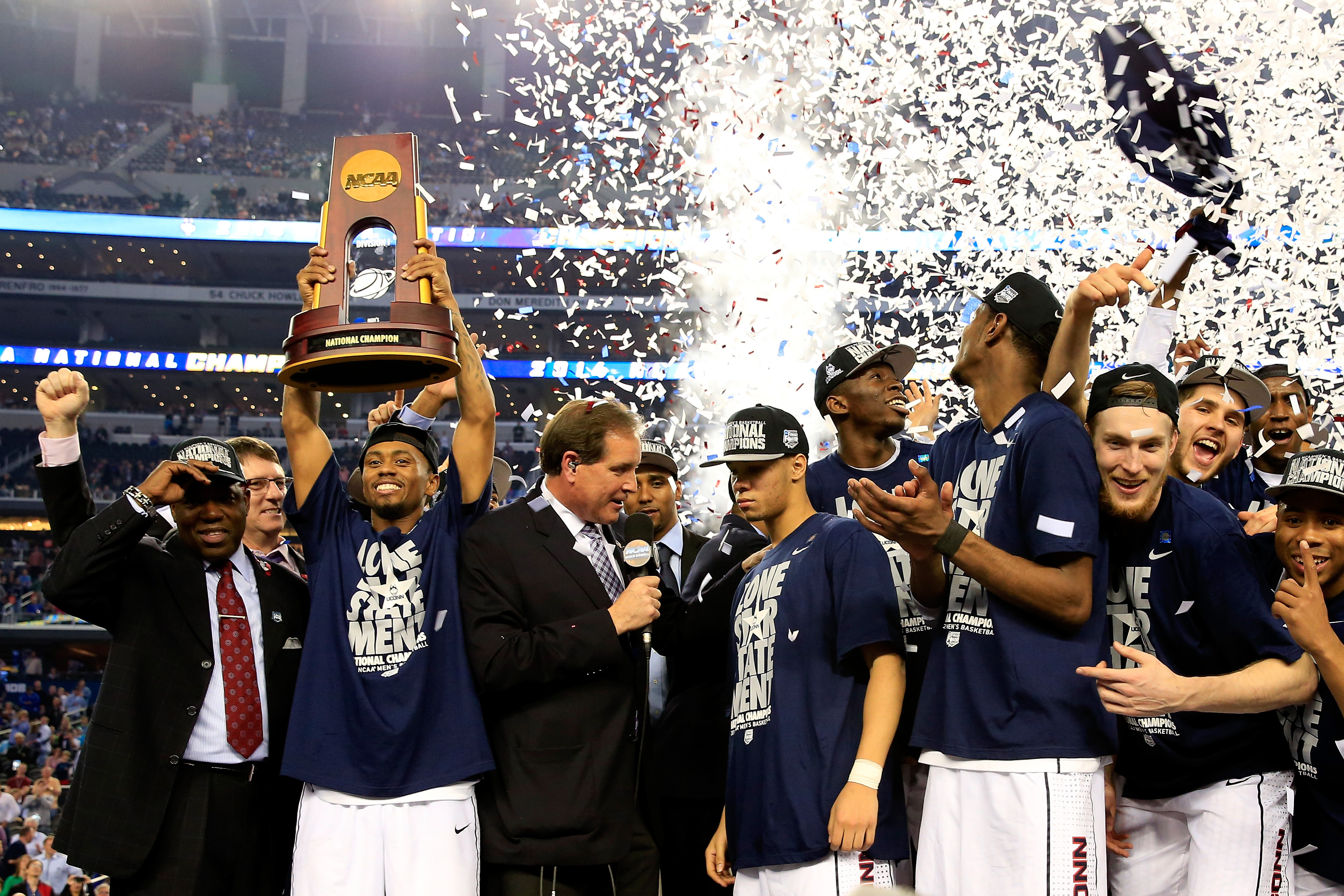 In January, Buffett teamed up with Quicken Loans to offer a $1 billion prize to anyone who submitted a perfect March Madness Bracket, effectively betting against sports fans everywhere.
