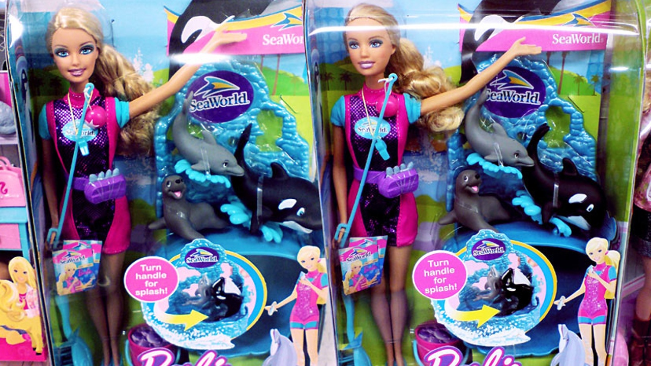 barbie loves ocean