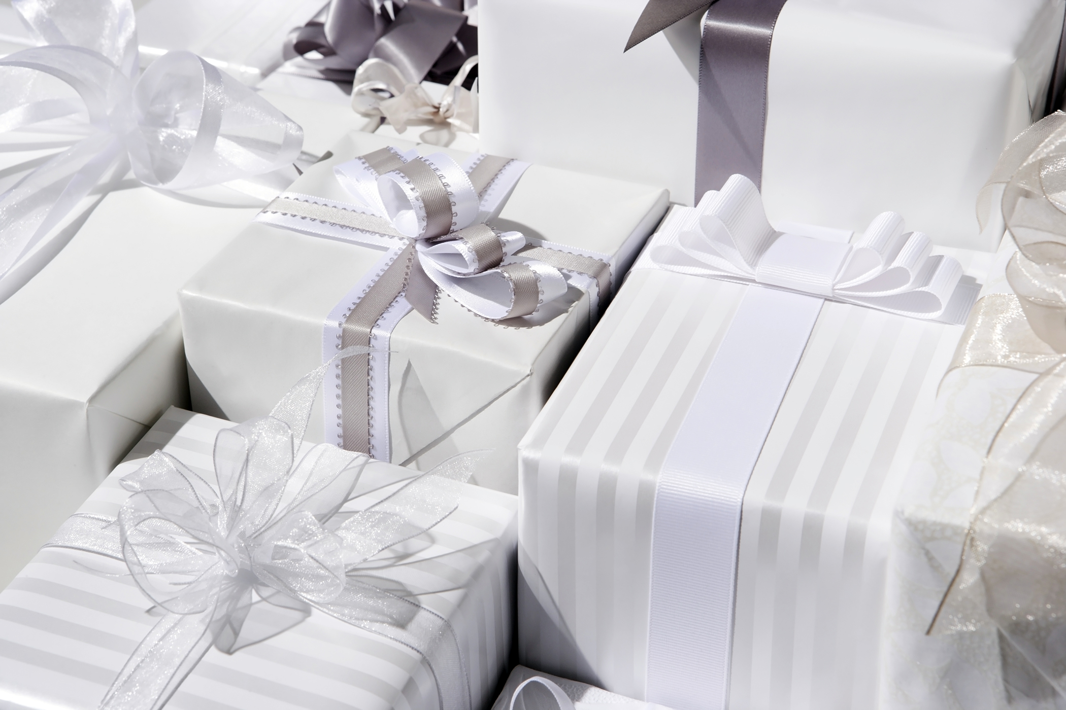 gifts to give on wedding