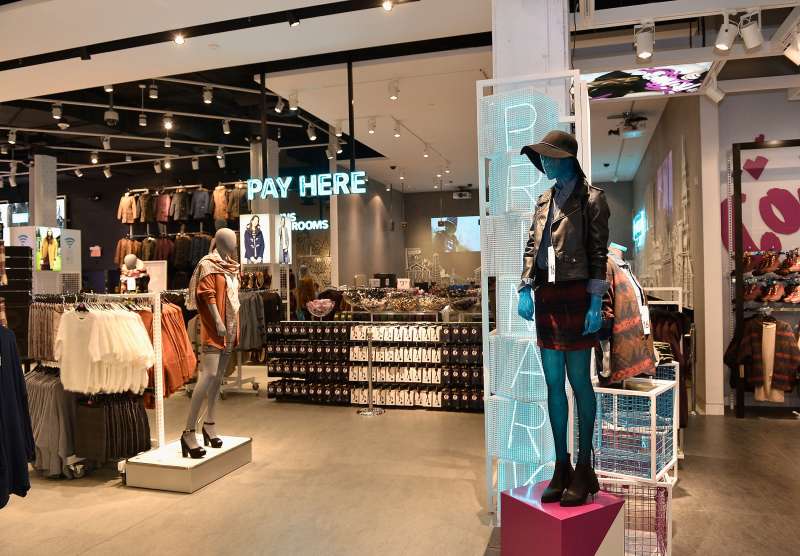 Primark New CheapandChic Fashion Retailer Opens in Boston Money