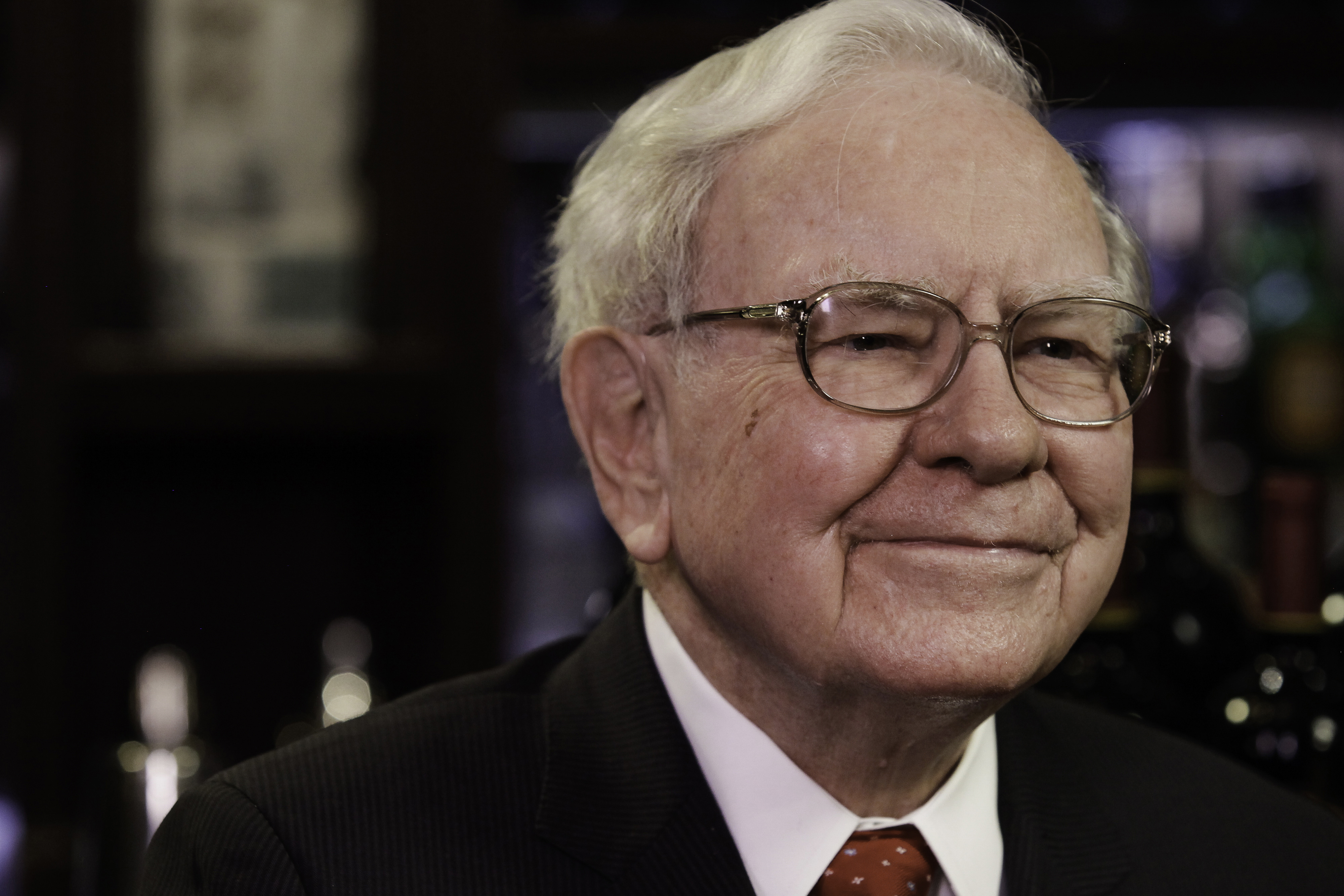 Warren Buffett Praises Bernie Sanders Campaign | Money