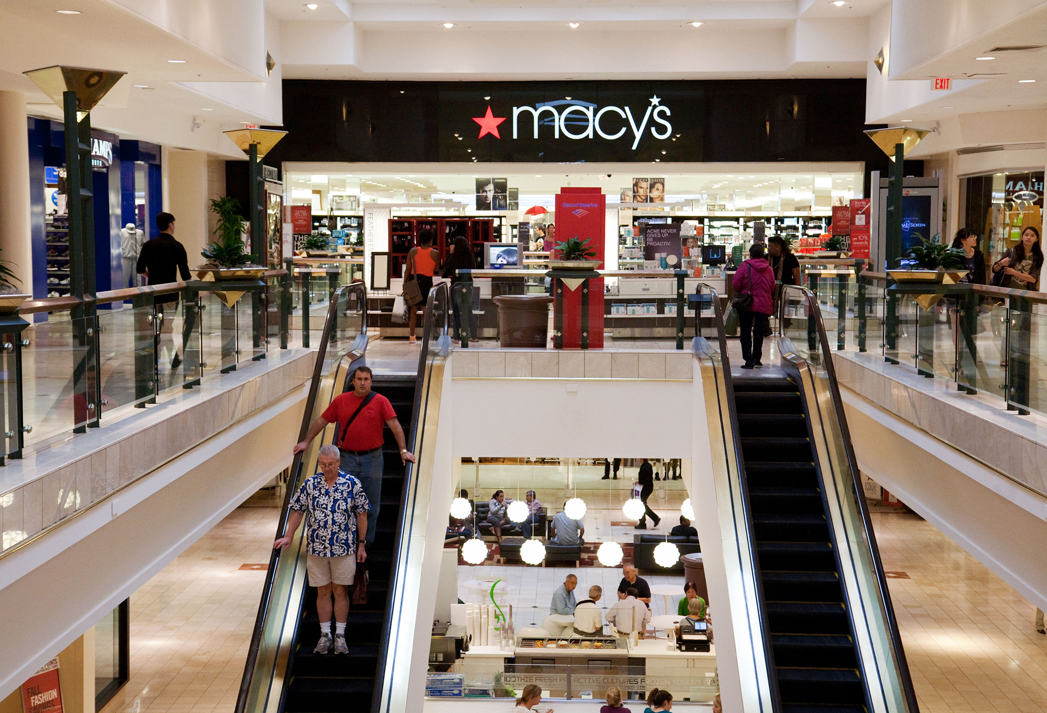 macy's returned mattresses at woodfield store