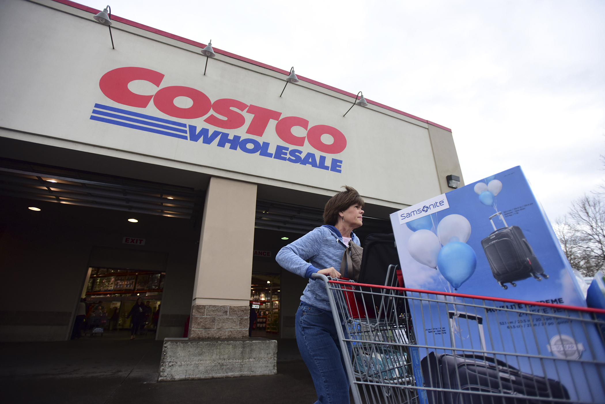 how much does a costco membership cost a month