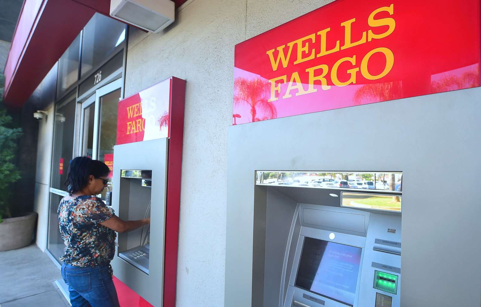 can i deposit money at a non wells fargo atm