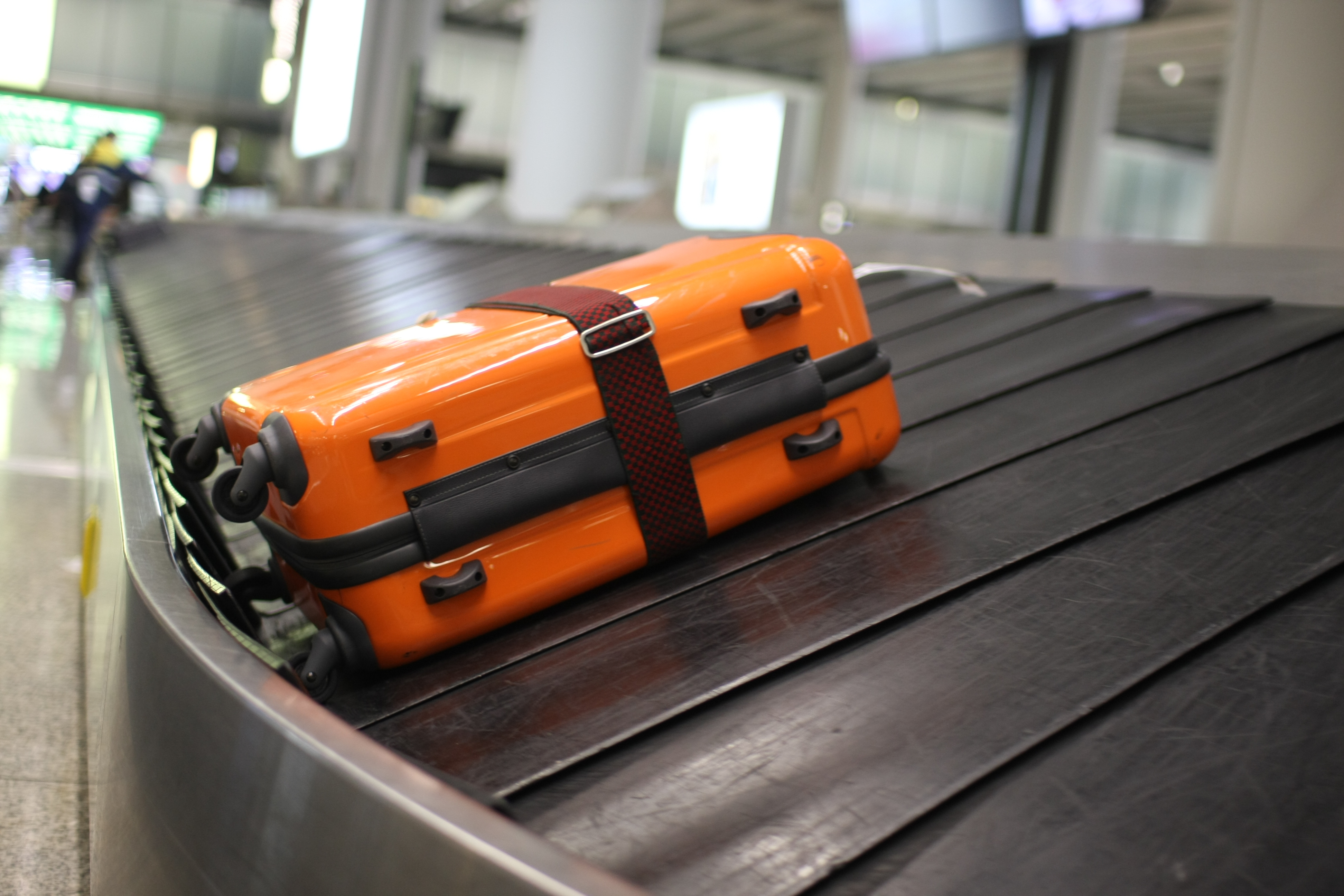 icelandair carry on baggage