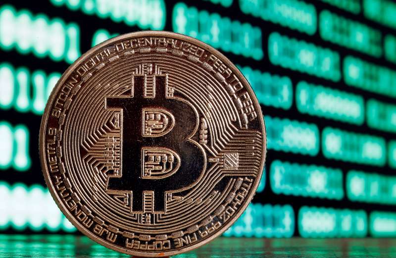 Bitcoin 2018 Predictions: Cryptocurrency Could Hit $100,000 - Money